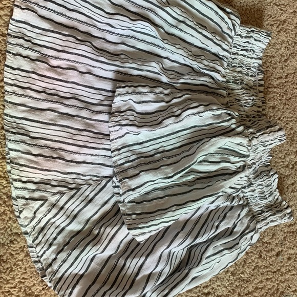 Kimchi Blue Off the Shoulders Striped Shirt!! - Picture 5 of 5